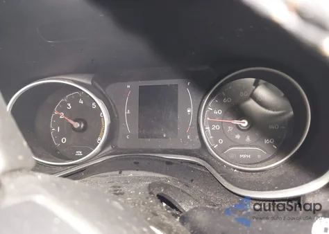 2020 Jeep Compass Latitude 4X4 z USA, uszkodzony, nr VIN 3C4NJDBB4LT117547